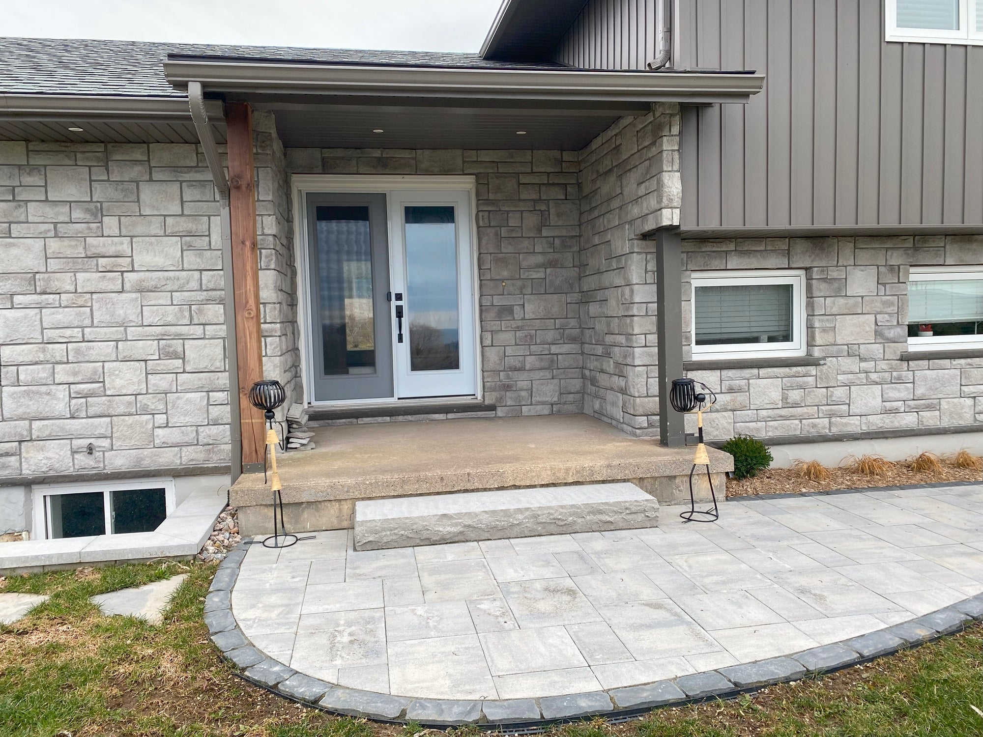 Abstract Tribal Lady Figurine Metal Sculpture On Head with Solar light